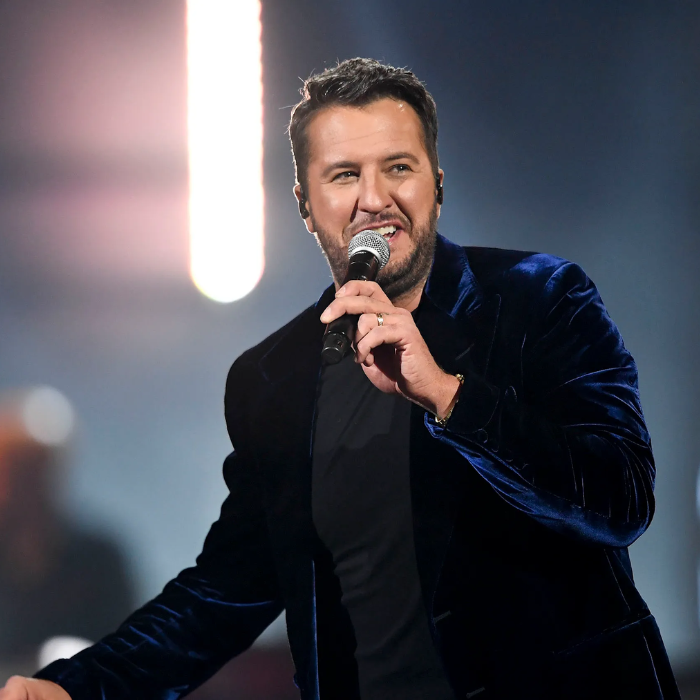 Luke Bryan Loses Voice After Passionate Support for Georgia Bulldogs